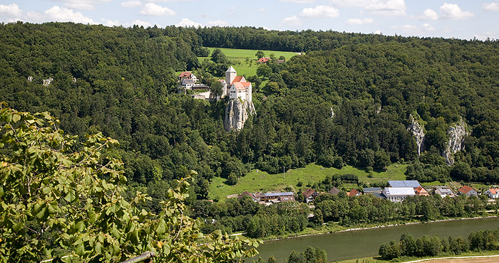 Picture: Prunn Castle in the Altmühl river valley